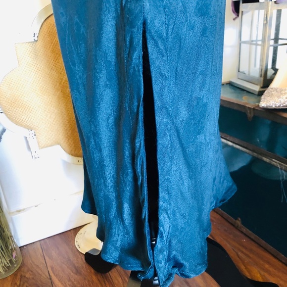 Floral Ensemble - Picture 5 of 7